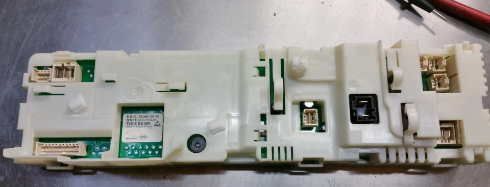 Kondenstrockner Siemens Totalausfall Champion Elektronik Reparatur  WIR HELFEN  - Bild 2 von 3