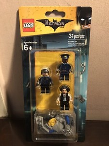 Lego Batman 853651 Mini Figura Conjunto de Accesorios con señal de murciélago y 3 Mini Figuras | eBay