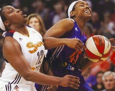 NOELLE QUINN Signed 8 x 10 Photo WNBA Basketball PHOENIX MERCURY Free Shipping