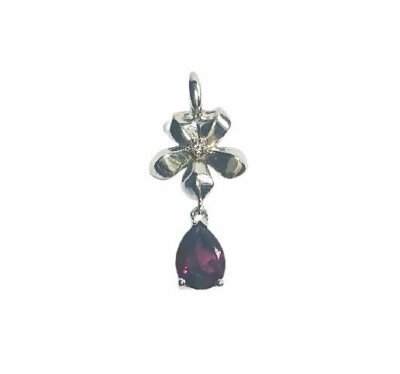 Elements Anhänger 9 Karat Weißgold Diamanten und Rhodolith Granat Blume
