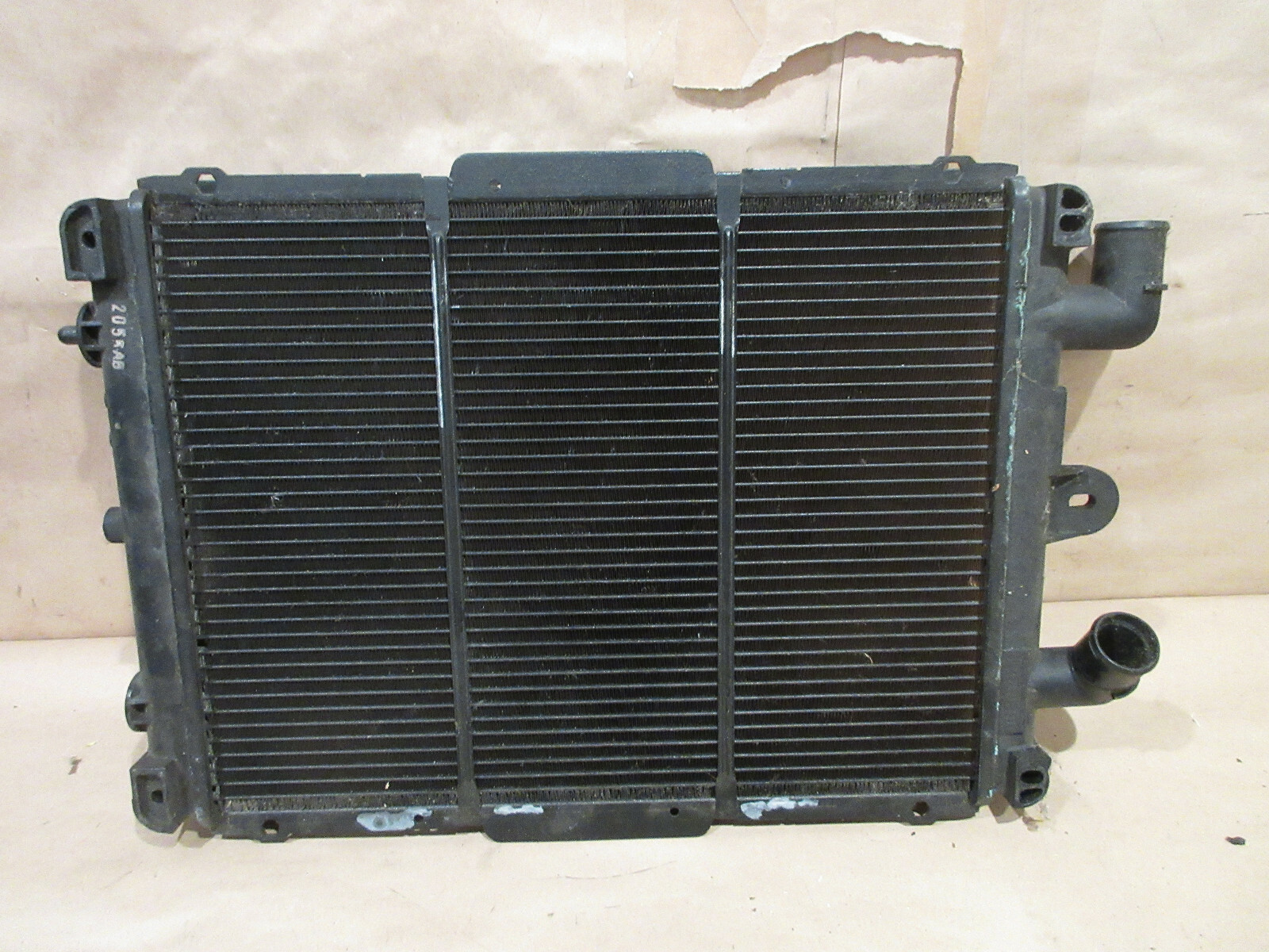 Ferrari 355 - RH Water Radiator Cooler P/N 157589