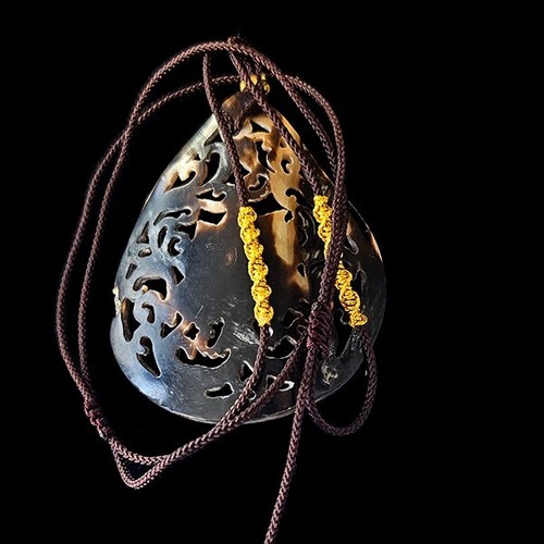 Mabe Pearl Carved Lacy Pear Shape Pendant - Adjustable Necklace - Picture 3 of 6