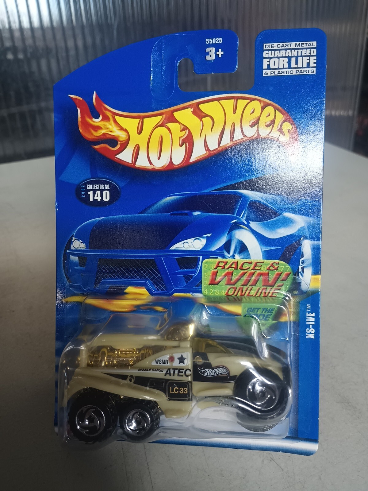 Hot Wheels 2001 XS-IVE #140 NIB