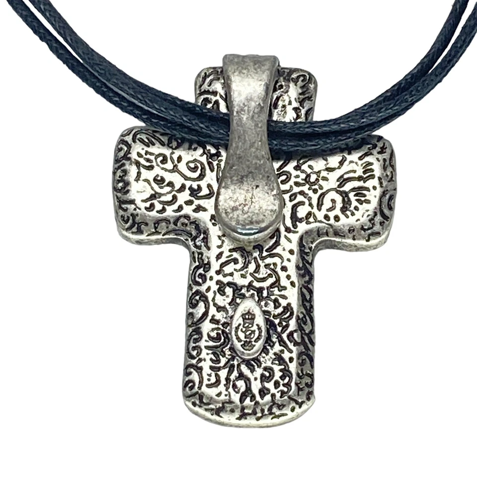 Collar colgante Premier Designs Jewelry Haven cruz de plata y latón con cristales Foto 3 de 4