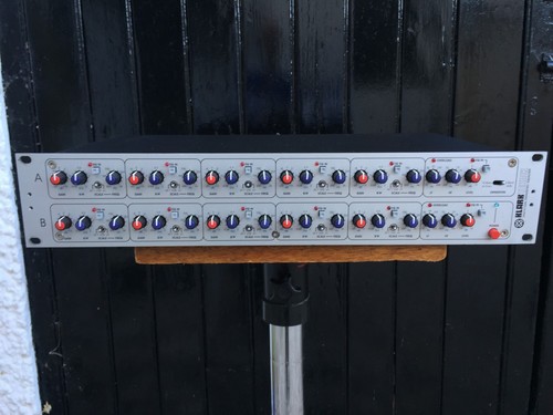 KLARK TEKNIK DN410 DN 410 DUAL CHANNEL 5 BAND PARAMETRIC EQUALISER - SERVICED - Picture 4 of 22