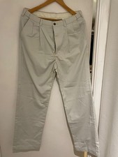 Haggar black label white chino size W33 L32 very good condition