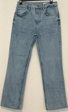 ZARA Women  s Jeans/ Light Wash Straight Leg 5 Pocket Size 6