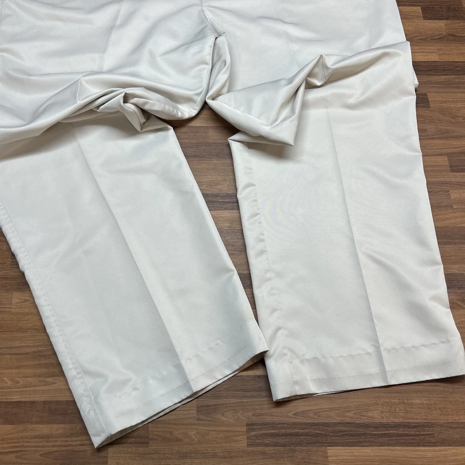 Pantalones de golf Adidas Climalite para hombre talla 40x32 masilla que absorbe la humedad frente plano Foto 2 de 4