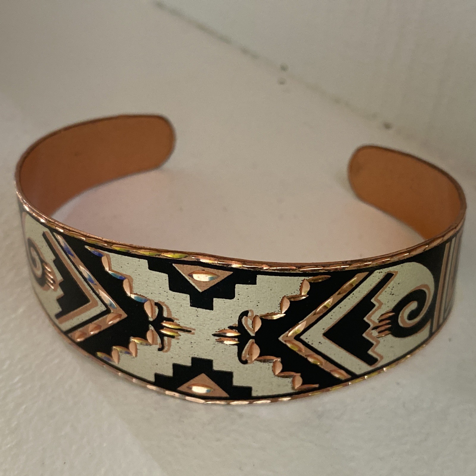 Native Apache Tsisadu Painted Engraved Copper Cuf… - image 4