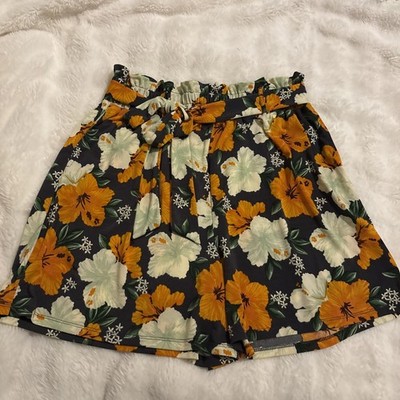 Lularoe Ella Paper bag Shorts Retail $37 - Large - Item 2039