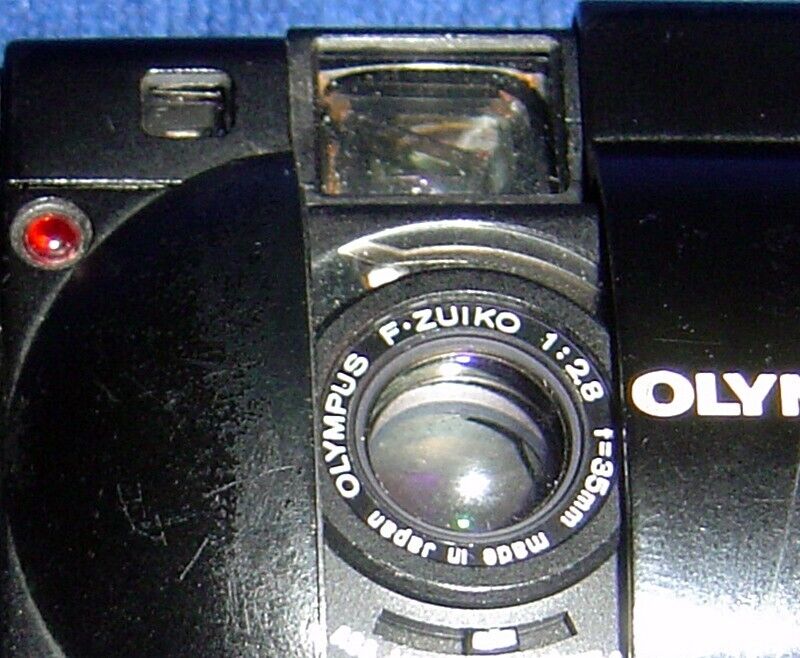 Olympus XA 35mm Camera (F.Zuiko f/2.8 Lens) & A11 Flash Olympus XA 35mm Camera (F.Zuiko f/2.8 Lens) & A11 Flash