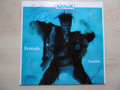 Nona Hendryx Autogramm signed LP-Cover Vinyl ''Female Trouble''