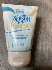 Perfectly Posh Retired “Tis The Season To Be Freezin”  New & Sealed
