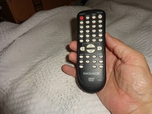 magnavox dvd video nb098 remote untested