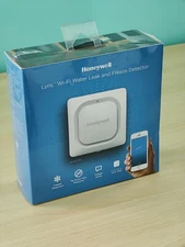 Water Leak and Freeze Detector - Honeywell Wi-Fi with 4 ft. Cable !  SEALED NEW