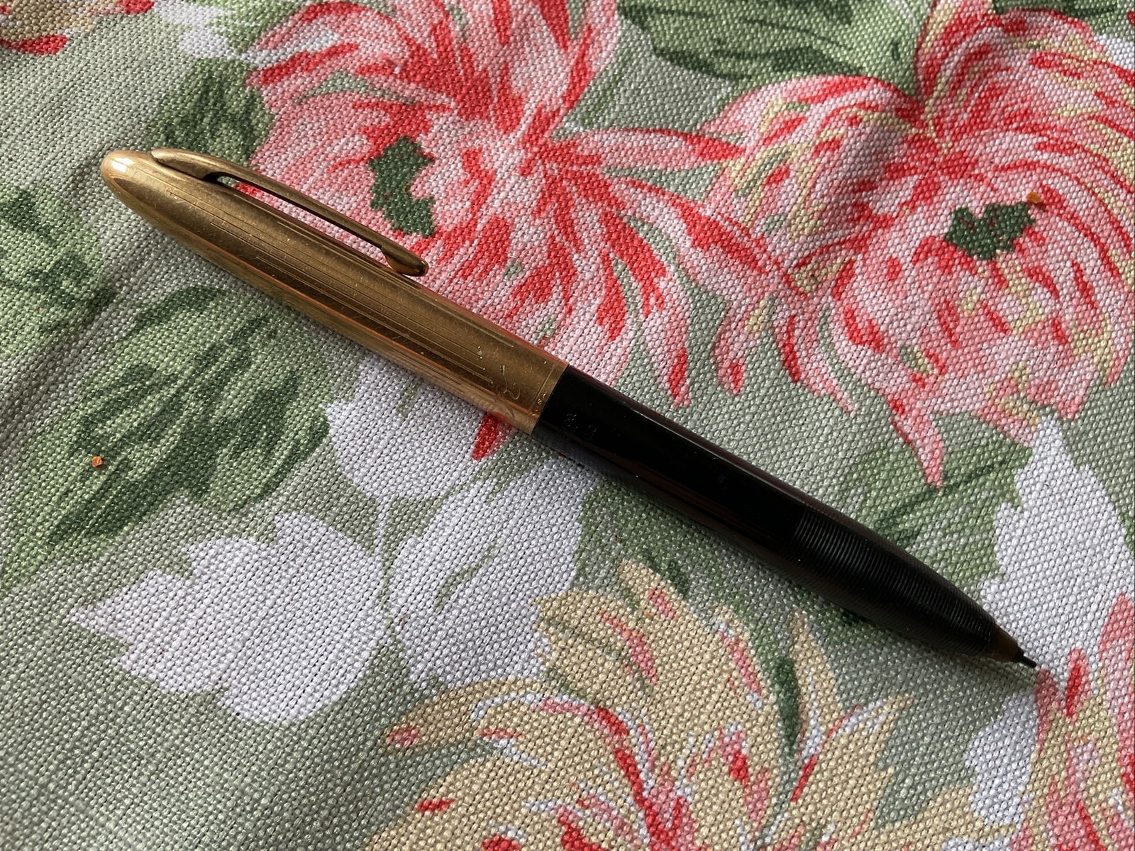 Vintage W. A. Sheaffer 14 K Gold Filled Continuous Twist Pencil Fort Madi Ref15