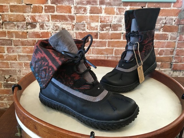 born hiking boots