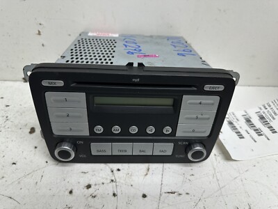 2010-2011 VW Volkswagen Golf GTI  Radio Stereo 2 DIN Disc CD Player AMFM