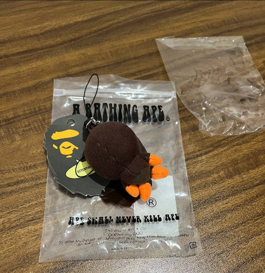 A Bathing Ape Baby Milo Plush Keychain Doll BAPE Bag Charm Gift - New 2026 thumbnail 2
