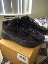adidas Yeezy 700 V2 Vanta size 6 men s