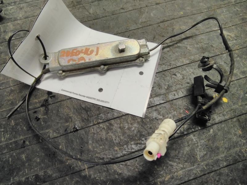 AUDI R8   2012 Antenna 1226788
