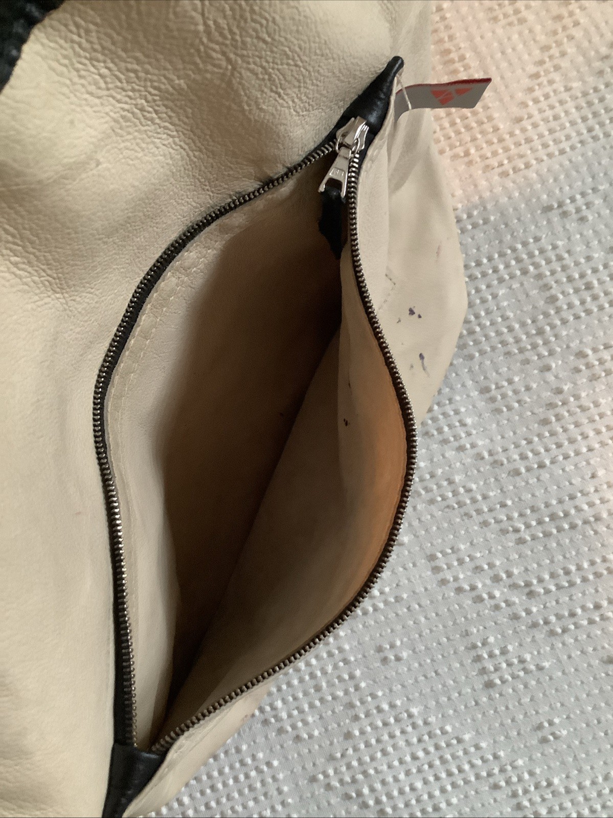 Ackermann Black leather Drawstring shoulder bag B… - image 14