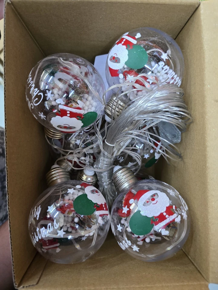 ✨ 3M x 10 LED Curtain Hanging Lights – Christmas & Home Decoration - Image 3 of 4