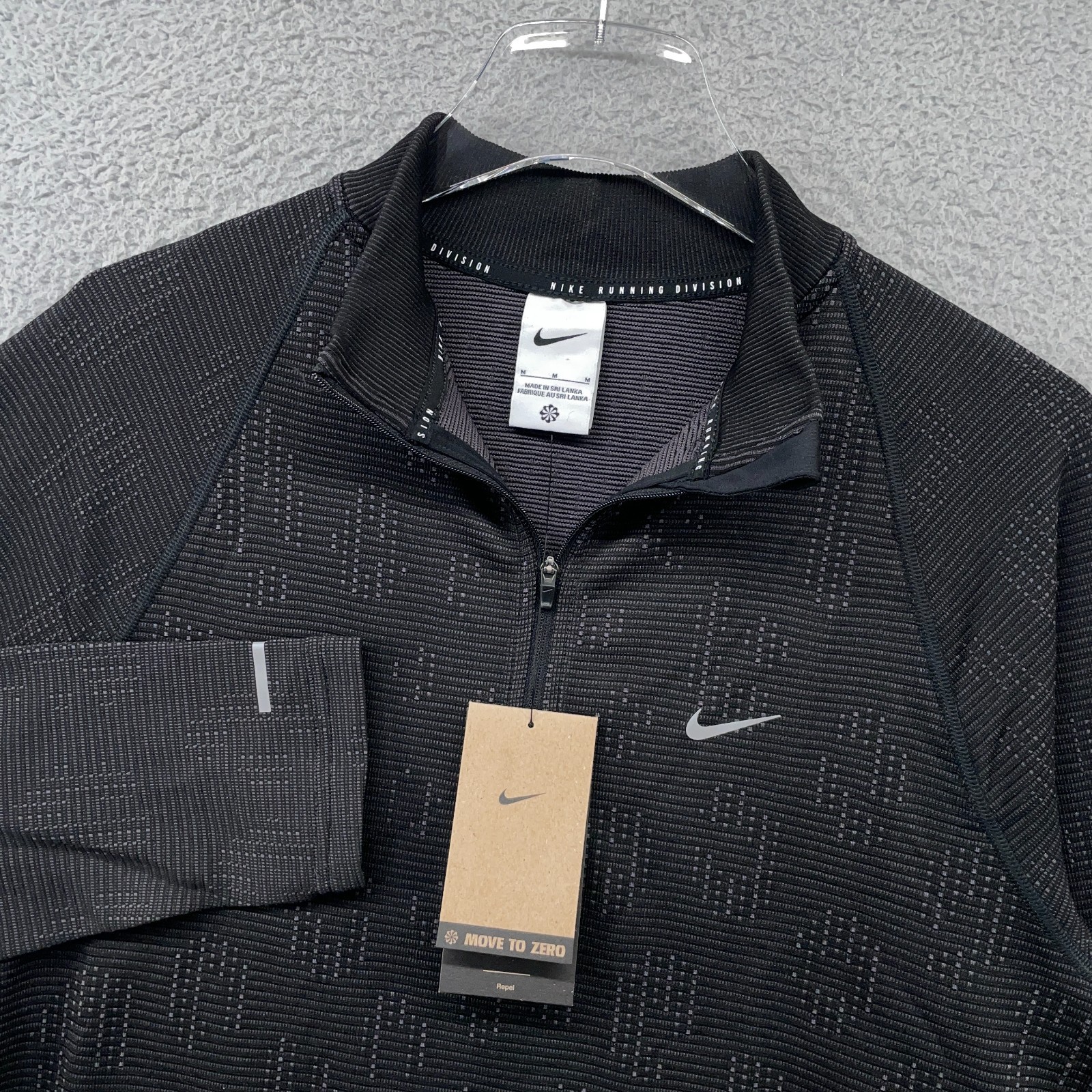 Nike Pinnacle Running Division 1/4 Zip Top Mens Medium Water Repellent Black NWT