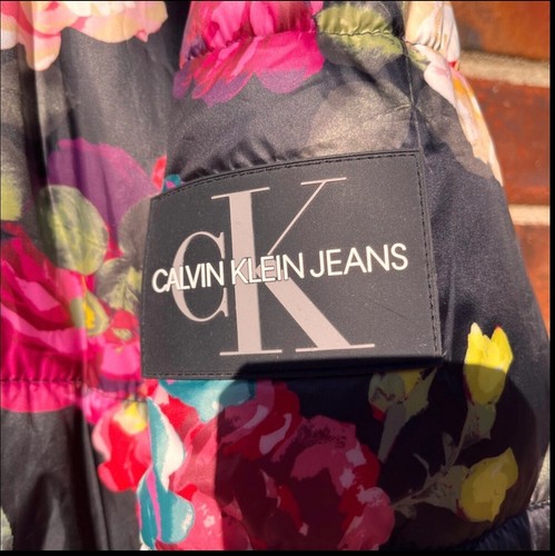 Calvin Klein jeans Hooded Puffer Jacket floral design Xl NEW - Picture 8 of 10