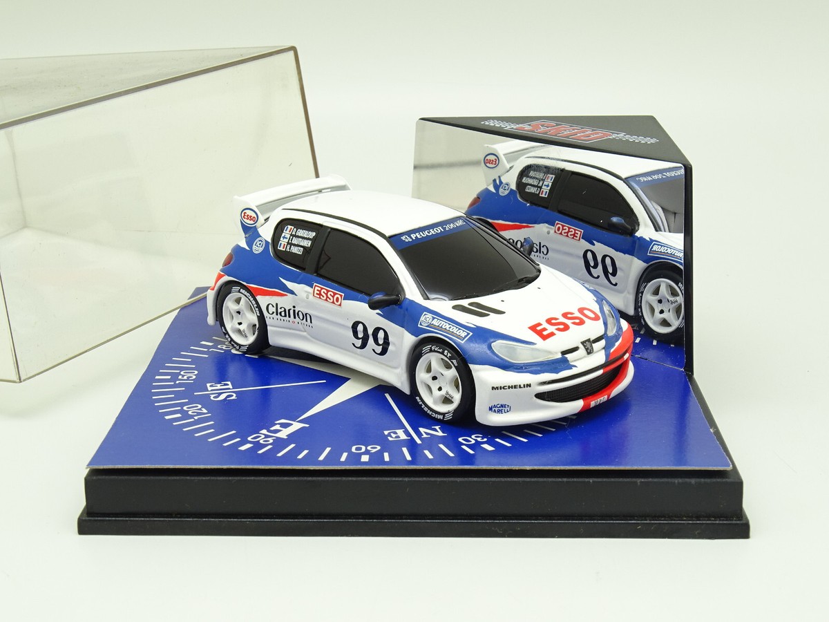 Peugeot 206 WRC Esso ミニカー Saico 2002 PEUGEOT 206 WRC ミニカー