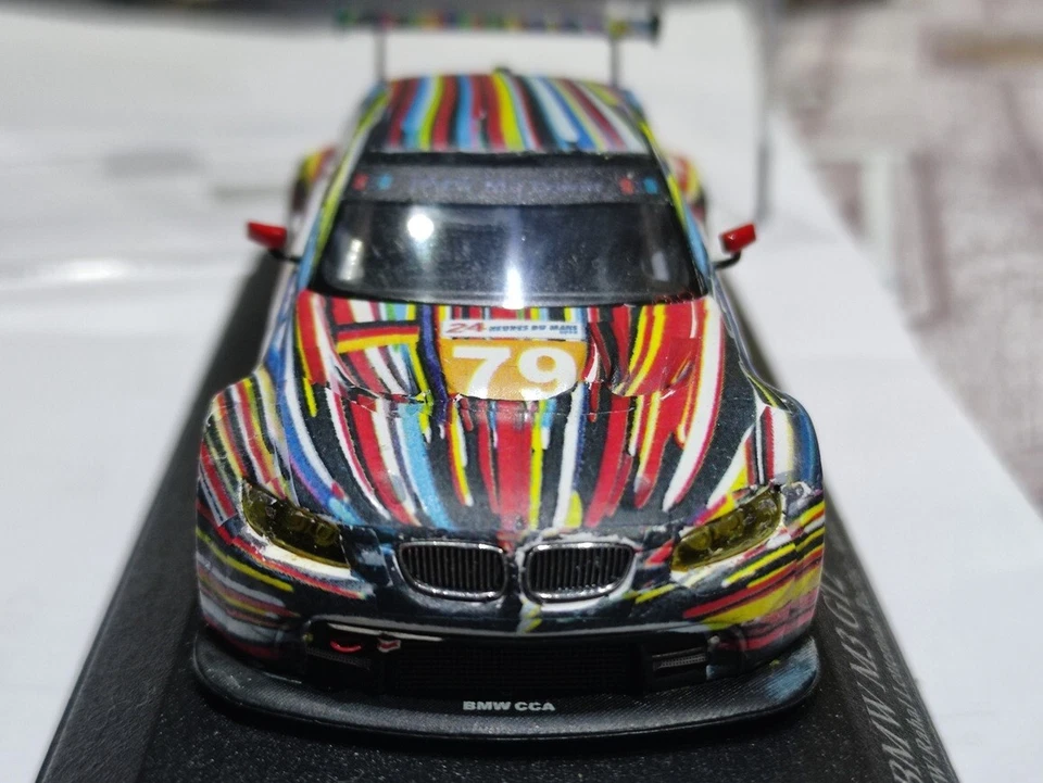 BMW M3 GT-R "Art Car Jeff Koons" HOME-MADE MODEL BASED ON MINICHAMPS  1/43 - Immagine 4 di 4