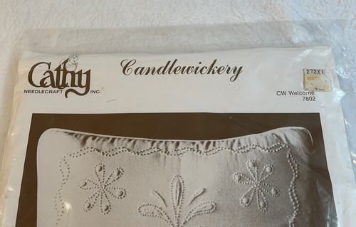 Cathy Needlecraft Candlewickery Pineapple Welcome Pillow Kit 7802 Sealed NOS - Picture 7 of 7