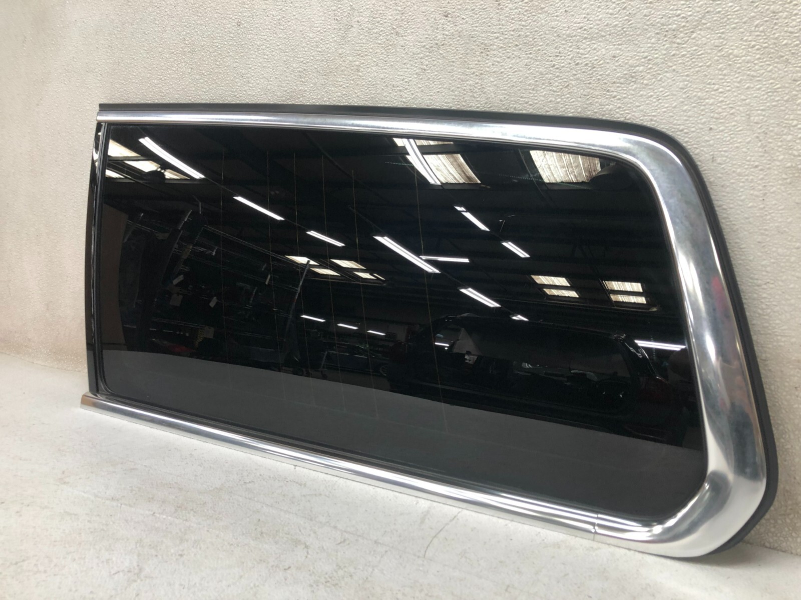 1215 VOLVO XC70 REAR LEFT DRIVER SIDE QUARTER WINDOW GLASS ASSY, OEM