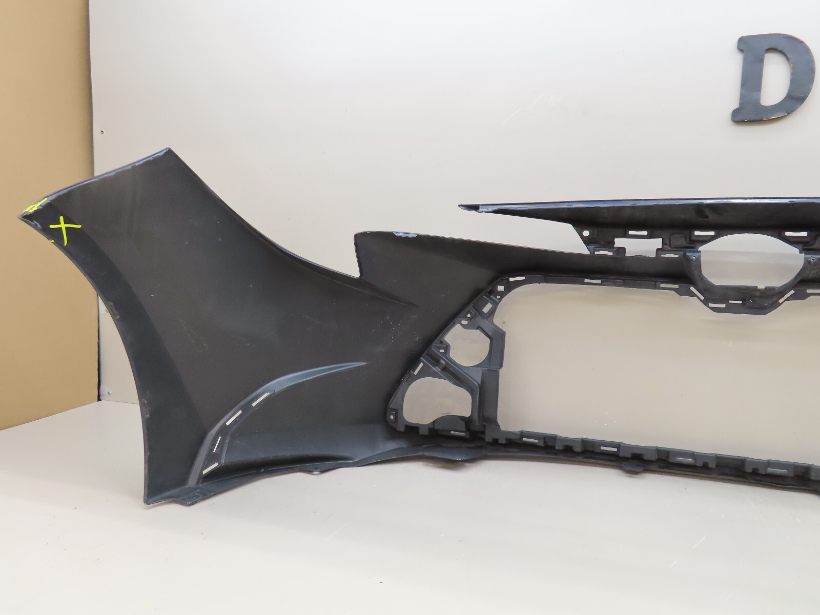 2020 2021 2022 TOYOTA COROLLA FRONT BUMPER COVER OEM 52119-02N91  