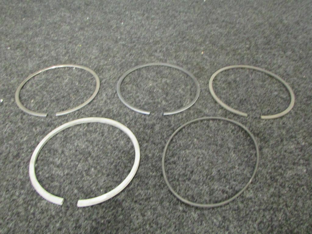 628985-A2 (Use: 639565-A5) Ring Set Piston (New Old Stock) (SA) | eBay