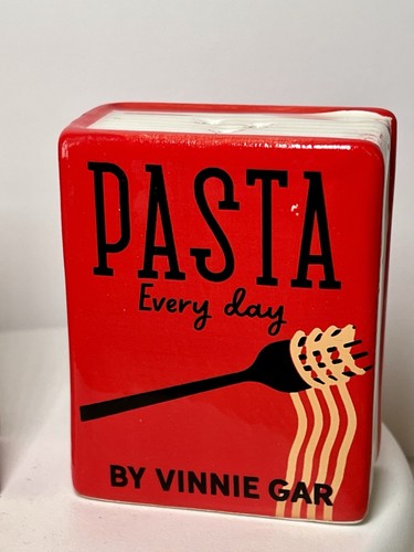 CERAMIC ITALIAN COOKBOOKS SALT & PEPPER SHAKERS TOMATOES PASTA SPAGHETTI - Picture 16 of 17