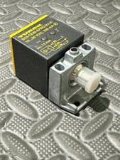 Turck Bi15-CK40-AP6X2-H1141 Inductive Proximity Sensor 15mm 10 30VDC New
