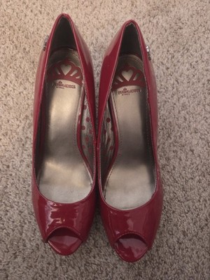 Women's Fergalicious Red Patent Leather Peep Toe Pumps Size 8.5