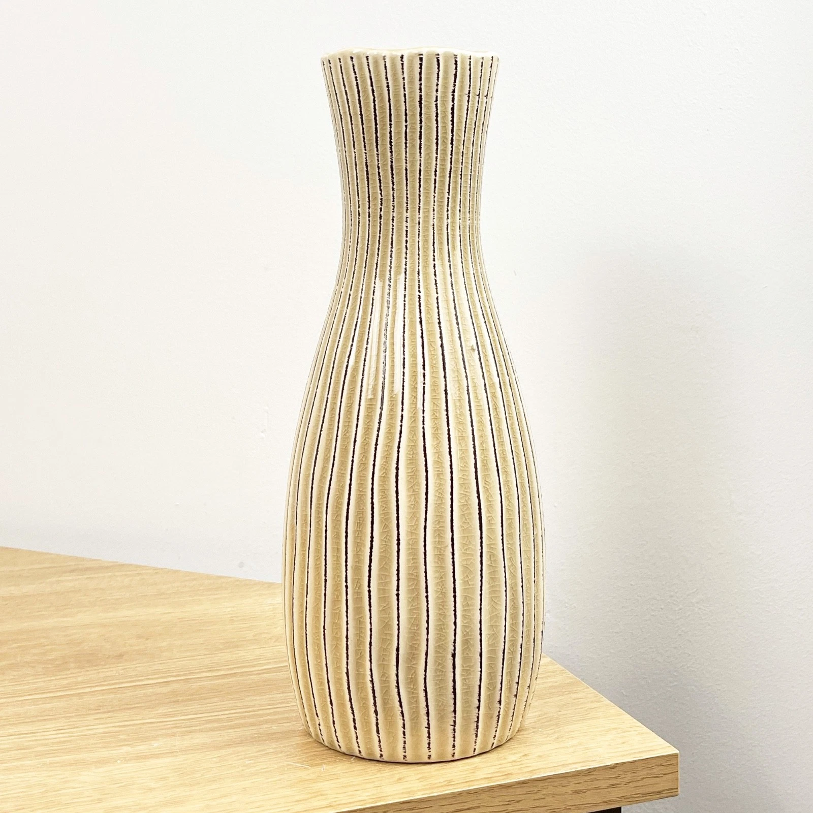 Vase for Flowers Ceramic Large 29cm Tall Home Decor Ornament for Living Room
Opens in a new window o