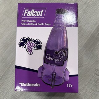 Official FALLOUT Nuka Grape Glass Bottle & 10 Bottle Caps NEW