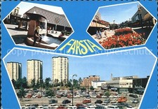 Fontana Farsta Stoccolma parte di strada parcheggio case alte