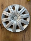 <!--F#f_0-->1 x HOLDEN COMMODORE VY HUB CAPS GENUINE GMH FREE POST REF001<!--F/-->