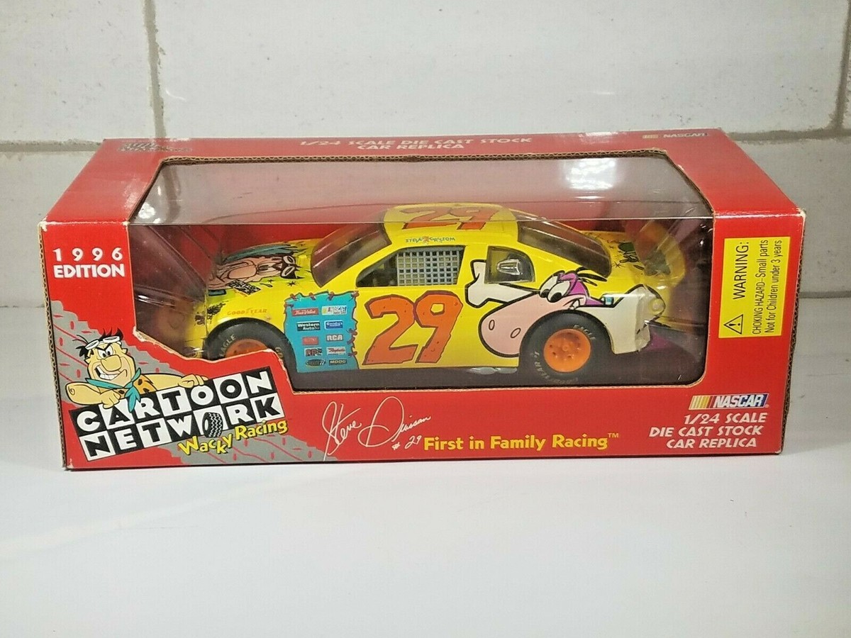 ルーニーテューンズNASCAR 公認1/24ダイキャスト(黄色)❶ ルーニーテューンズNASCAR 公認1/24ダイキャスト(黄色)➀ - メルカリ