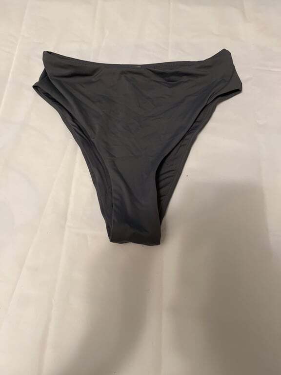 Picture 2 of 4