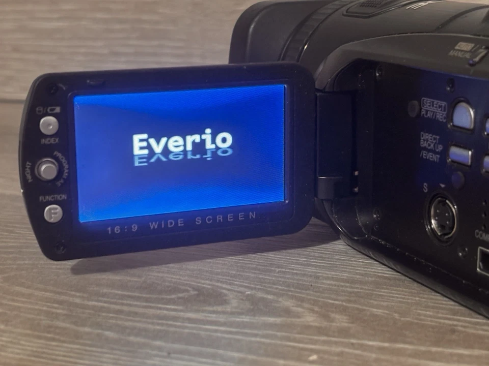 JVC Everio GZ-HD7U 3CCD 60GB Hard Disk Drive HD Camcorder w/ Charger & Battery - Image 2 of 4