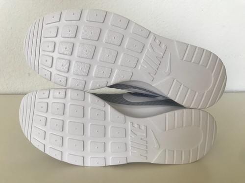 New Men’s Nike Tanjun (Wolf Grey/White) DJ6258-002 Size 7 - Picture 7 of 10