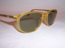 NEW Persol Sunglasses PO 3019S 204/4E MIELE/GREEN 52mm AUTHENTIC 3019