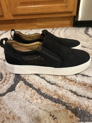 VIONIC KIMMIE PERF  BLACK SUEDE WOMENS 9.5 New