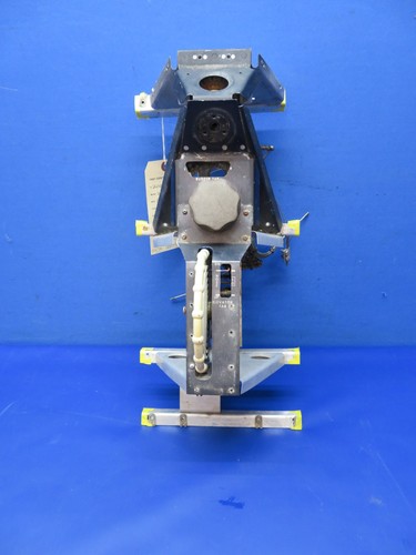 Beech 76 Duchess Trim Control Pedestal P/N 105-520012-1 FOR PARTS (0526-838)