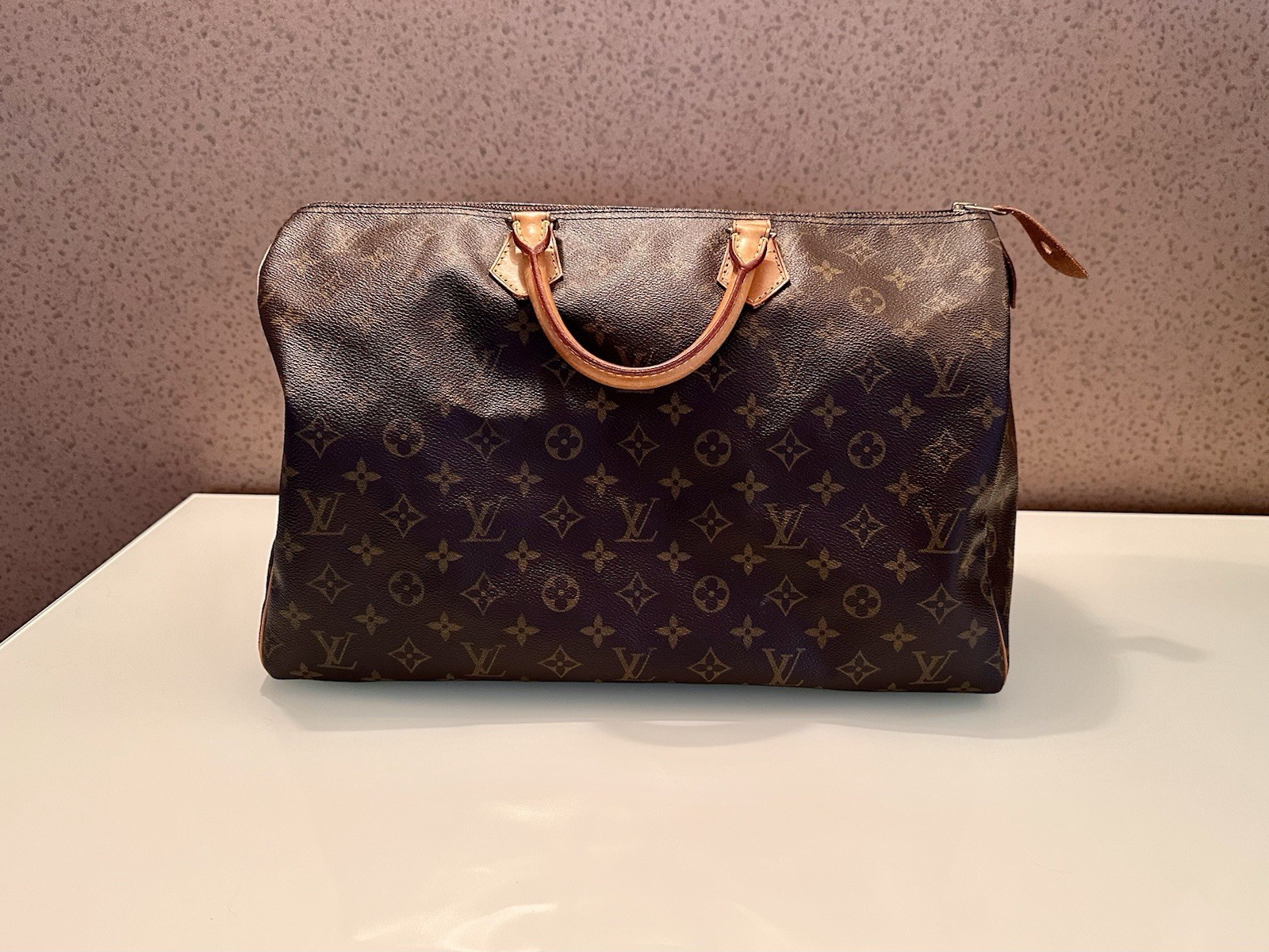 Louis Vuitton Speedy 40 Monogram